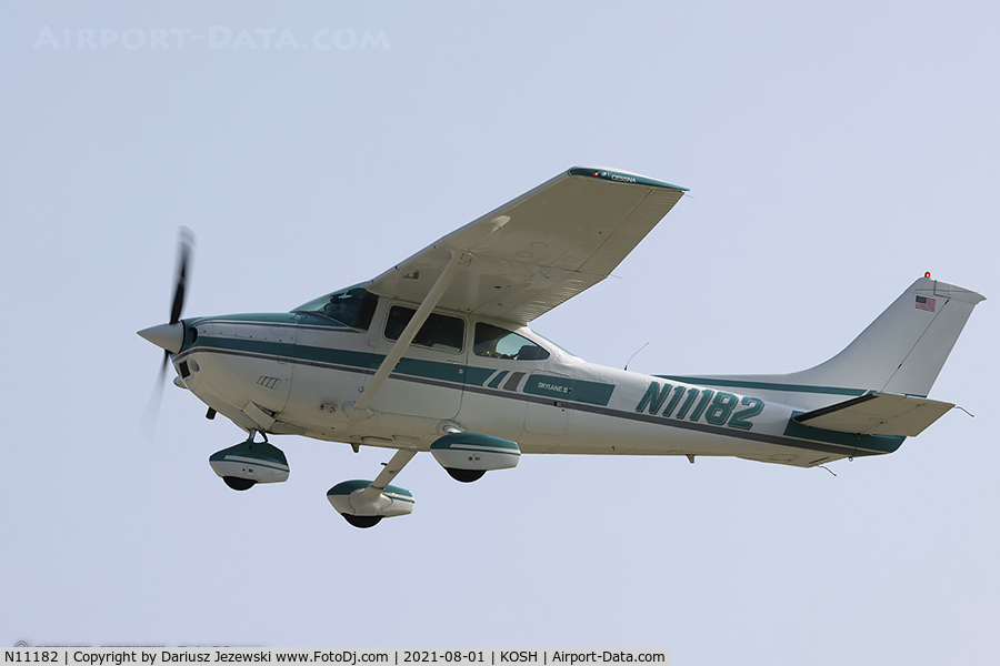 N11182, 1979 Cessna 182Q Skylane C/N 18266815, Cessna 150L  C/N 15075242, N11182