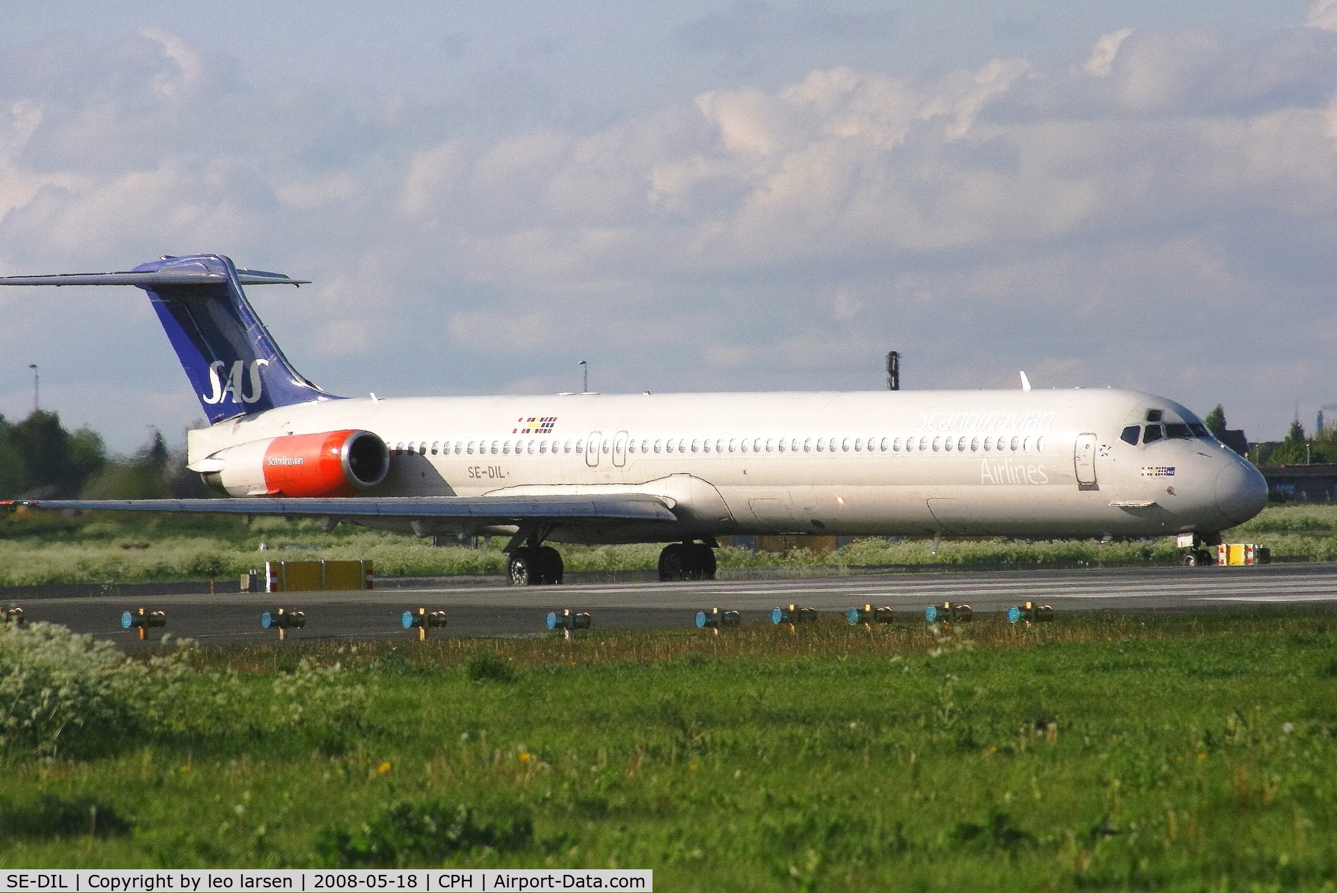 SE-DIL, 1989 McDonnell Douglas MD-82 (DC-9-82) C/N 49913, Copenhagen 18.5.2008