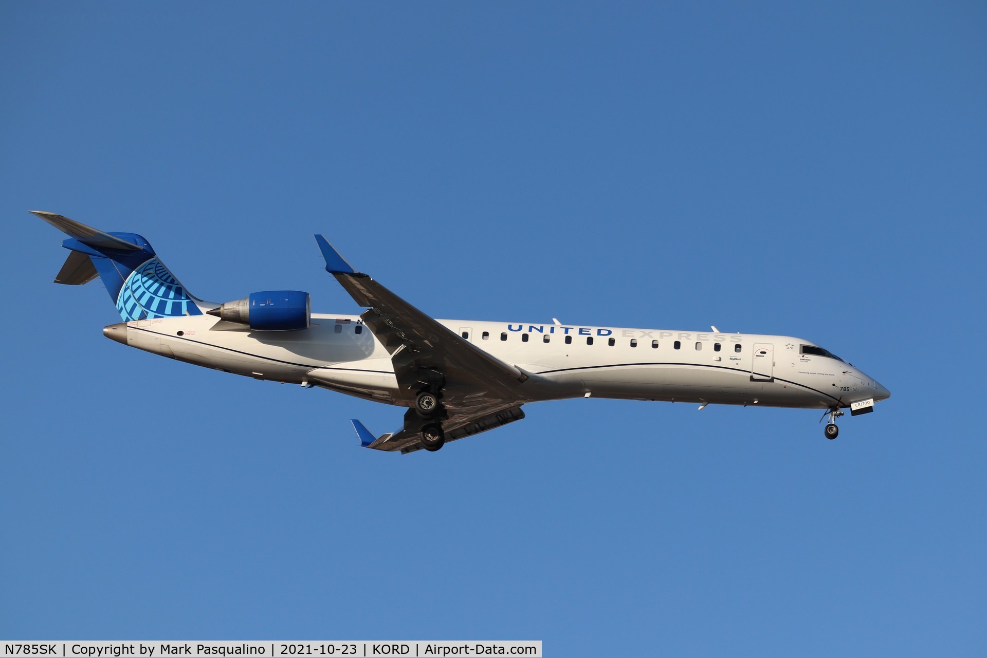 N785SK, 2009 Bombardier CRJ-700 (CL-600-2C10) Regional Jet C/N 10285, CL-600-2C10