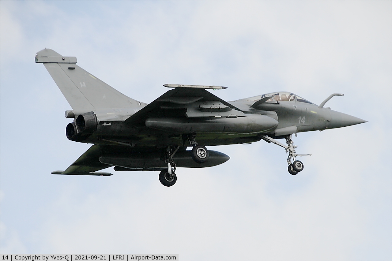 14, Dassault Rafale M C/N 14, Dassault Rafale M, On final rwy 07, Landivisiau naval air base (LFRJ)
