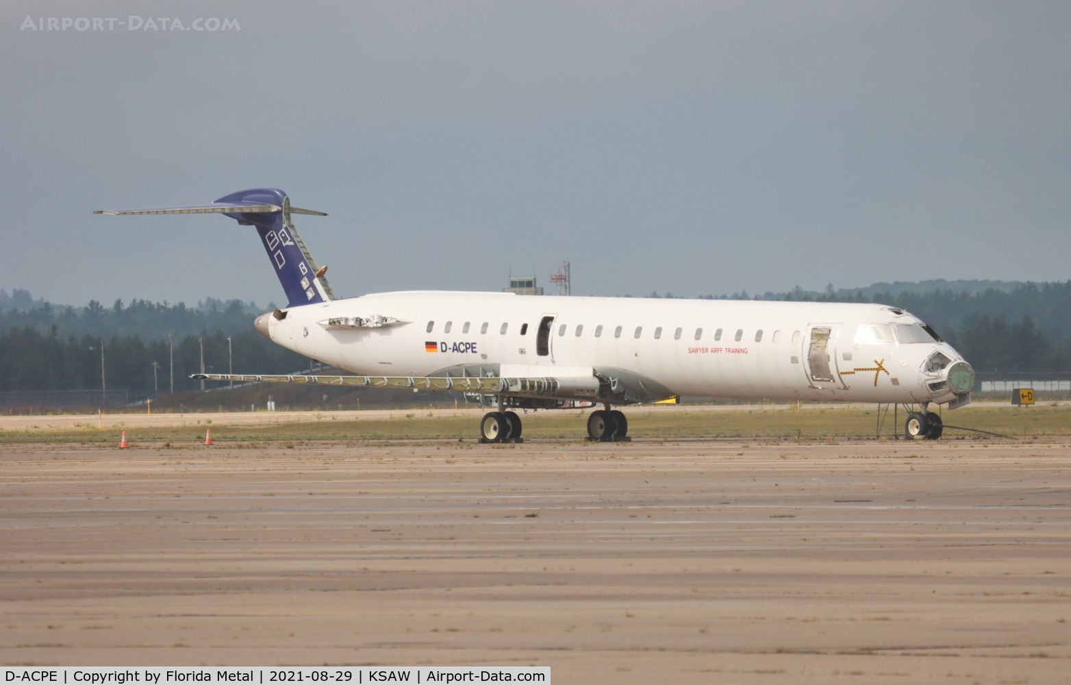 D-ACPE, 2001 Bombardier CRJ-701ER (CL-600-2C10) Regional Jet C/N 10027, Lufthansa CRJ-700