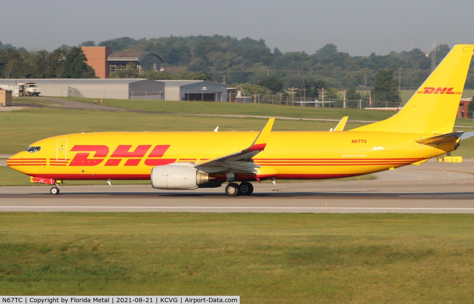 N67TC, 2005 Boeing 737-8FH C/N 29668, DHL 737-800