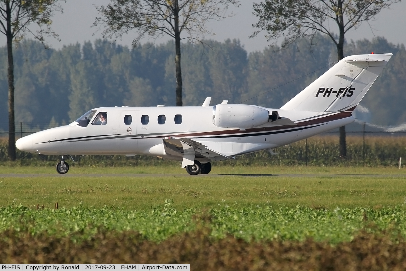 PH-FIS, 2003 Cessna 525 CitationJet CJ1 C/N 525-0514, at spl
