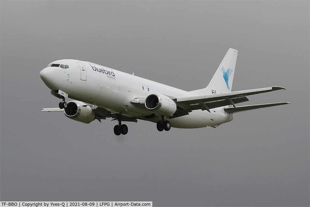 TF-BBO, 1990 Boeing 737-46BSF C/N 24573, Boeing 737-46BSF, Short approach rwy26L, Roissy Charles De Gaulle airport (LFPG-CDG)