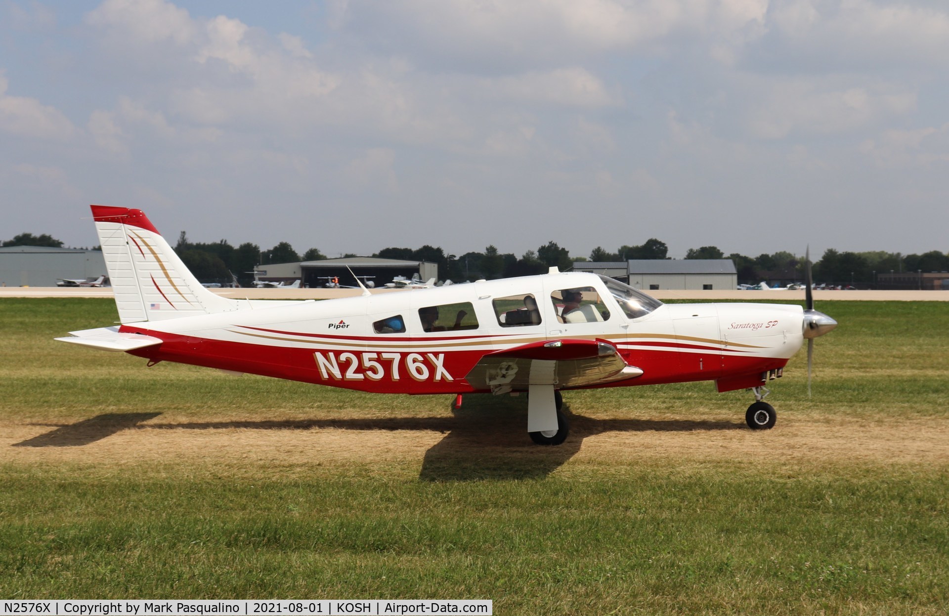 N2576X, 1985 Piper PA-32R-301 Saratoga C/N 32R-8513013, Piper PA-32R-301