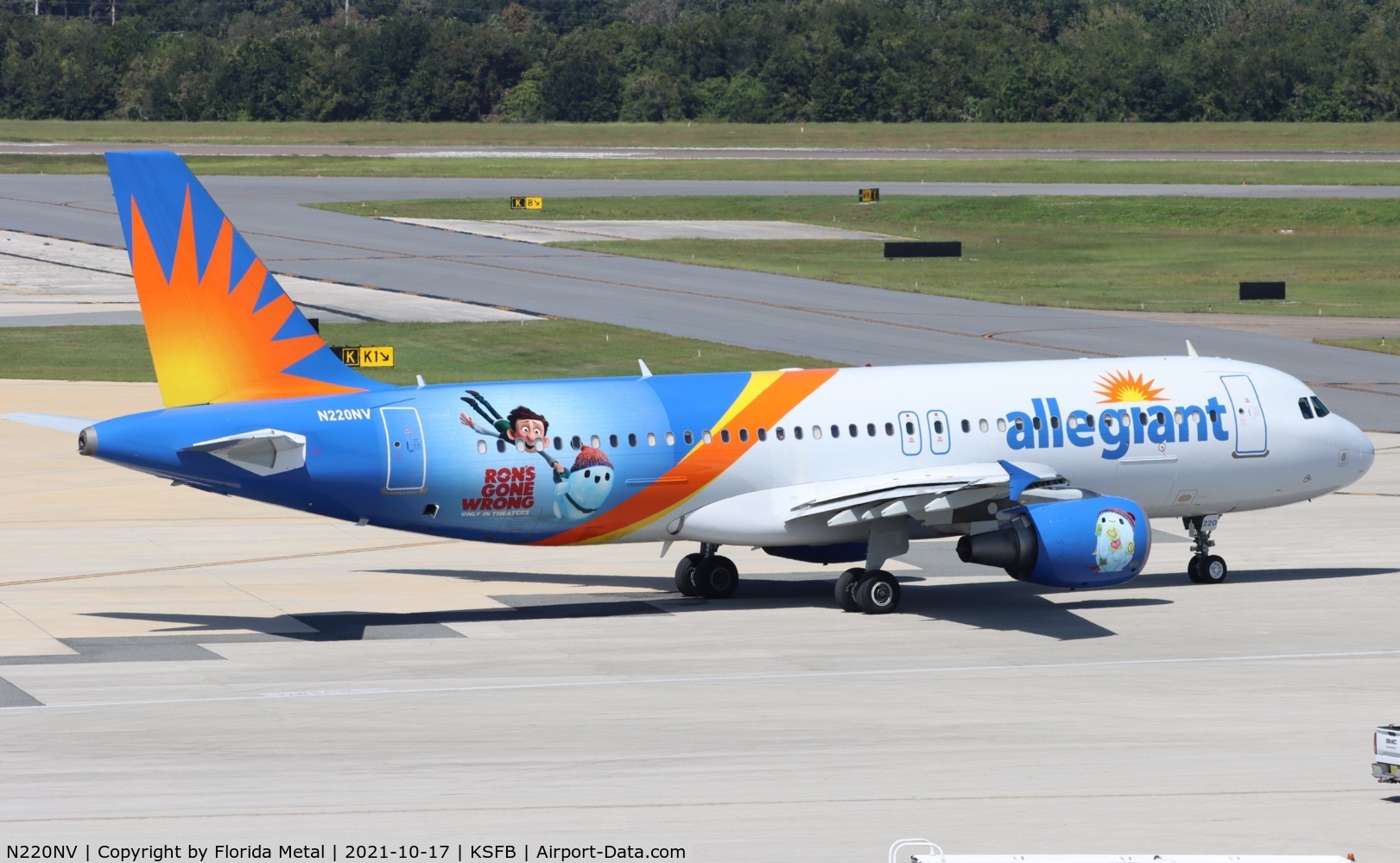 N220NV, 2000 Airbus A320-214 C/N 1262, Allegiant A320 SFB 2021