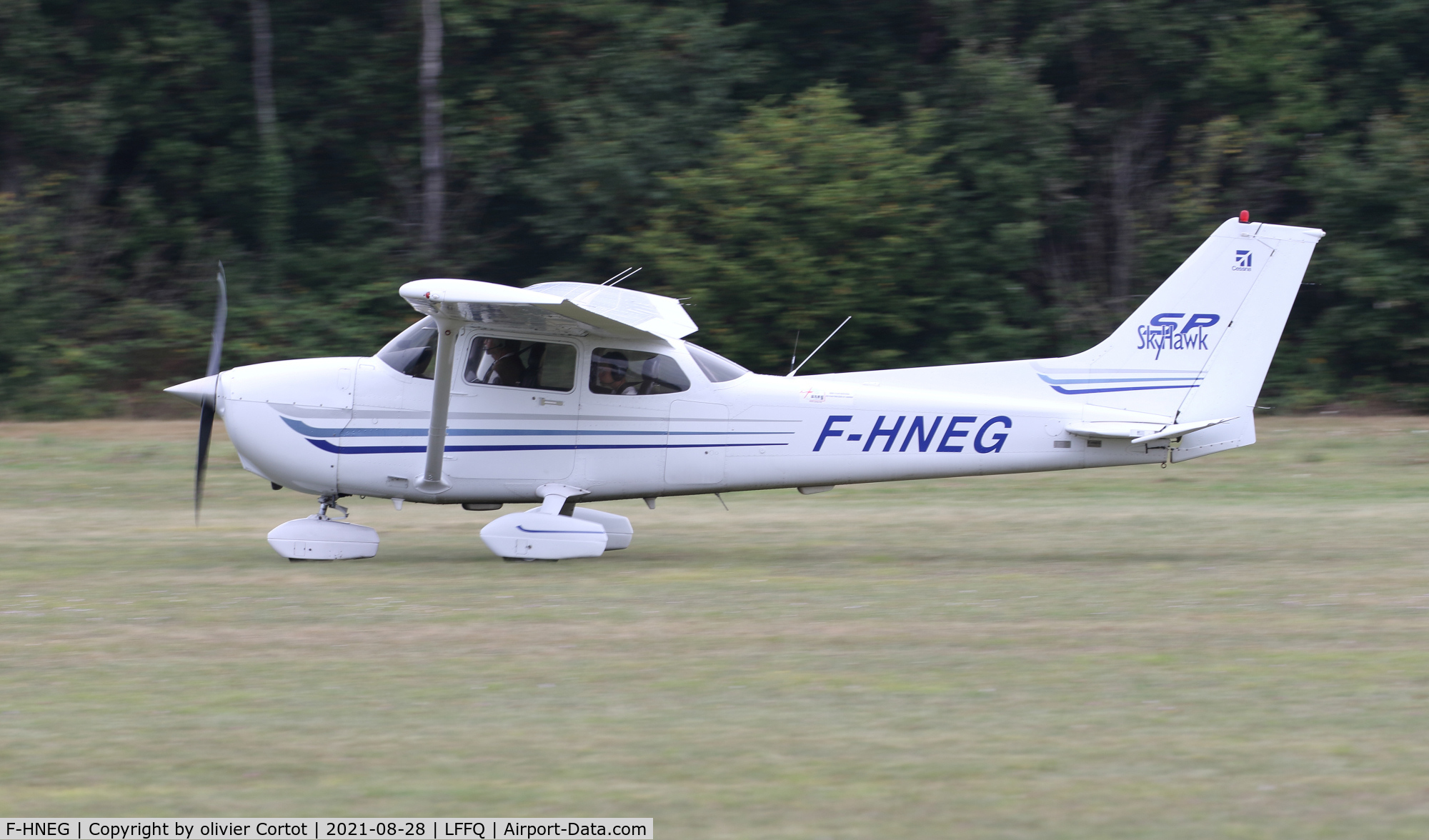 F-HNEG, 2003 Cessna 172S Skyhawk SP C/N 172S9507, 2021 airshow