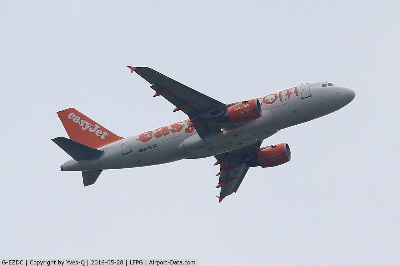 G-EZDC, 2003 Airbus A319-111 C/N 2043, Airbus A319-111, Climbing from rwy 06R, Roissy Charles De Gaulle airport (LFPG-CDG)