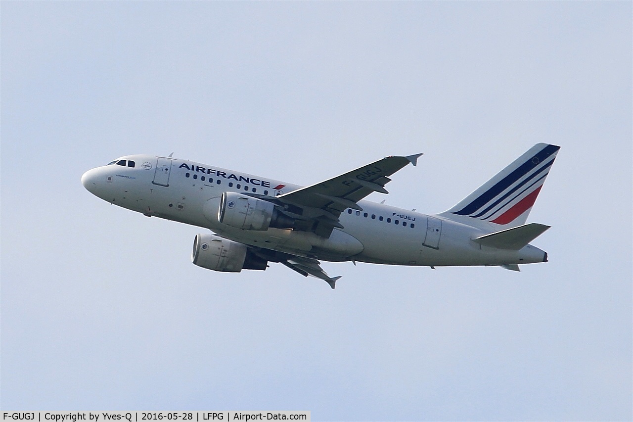 F-GUGJ, 2005 Airbus A318-111 C/N 2582, Airbus A318-111, Climbing from rwy 08L, Roissy Charles De Gaulle airport (LFPG-CDG)