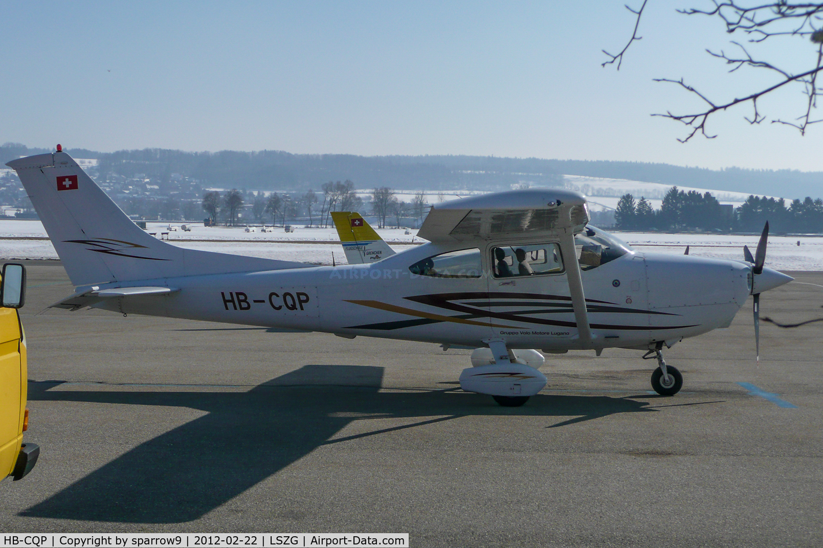 HB-CQP, 1998 Cessna 182S Skylane C/N 18280200, At Grenchen