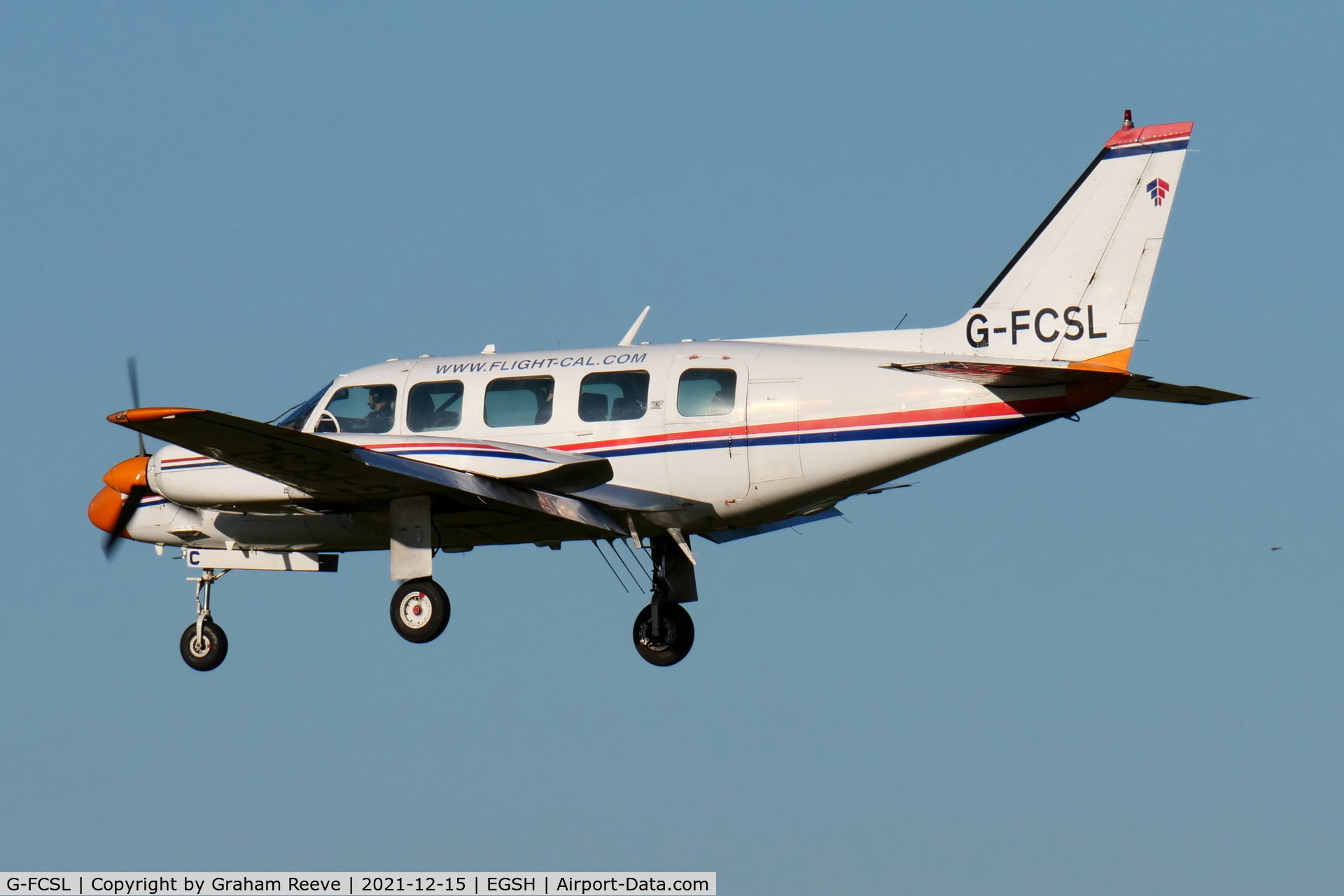 G-FCSL, 1972 Piper PA-31-350 Chieftain C/N 31-7852052, Landing at Norwich.
