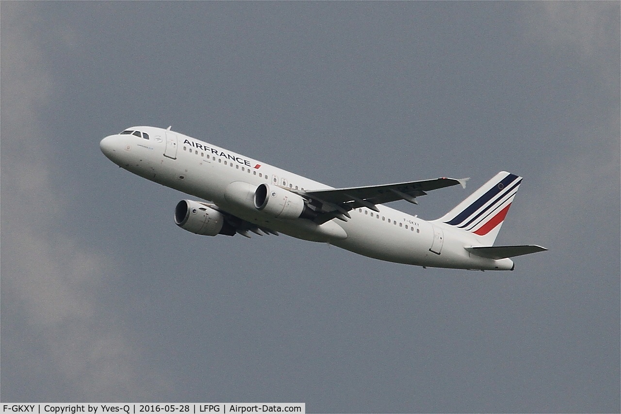 F-GKXY, 2009 Airbus A320-214 C/N 4105, Airbus A320-214, Climbing from Rwy 08L, Roissy Charles De Gaulle Airport (LFPG-CDG)