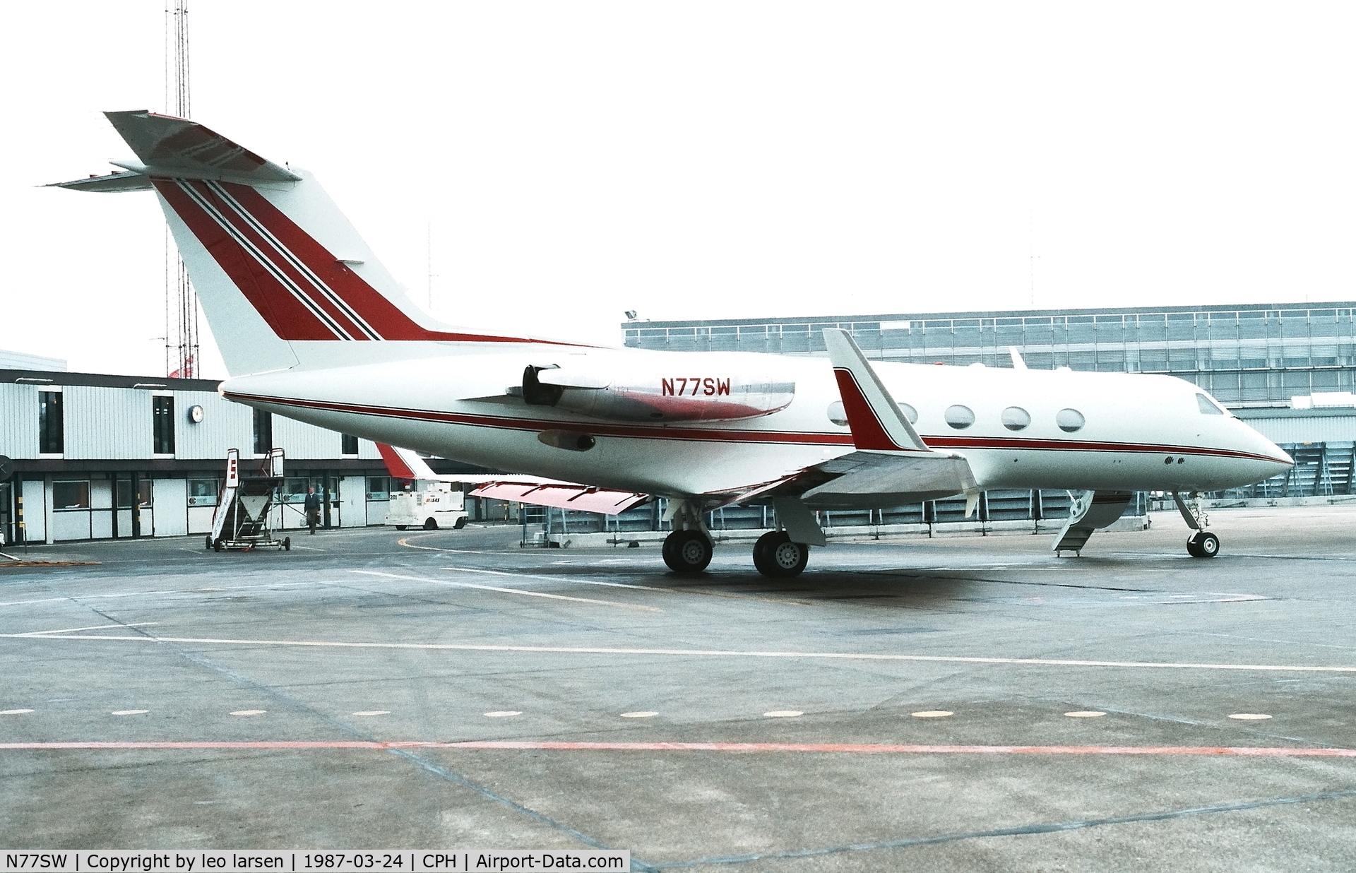 N77SW, 1983 Gulfstream Aerospace G 1159A Gulfstream III C/N 413, Copenhagen 24.3.1987