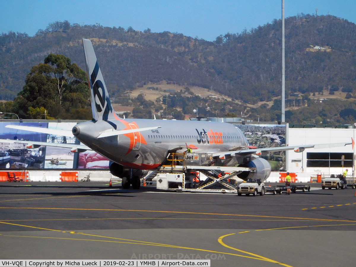 VH-VQE, 2008 Airbus A320-232 C/N 3495, At Hobart