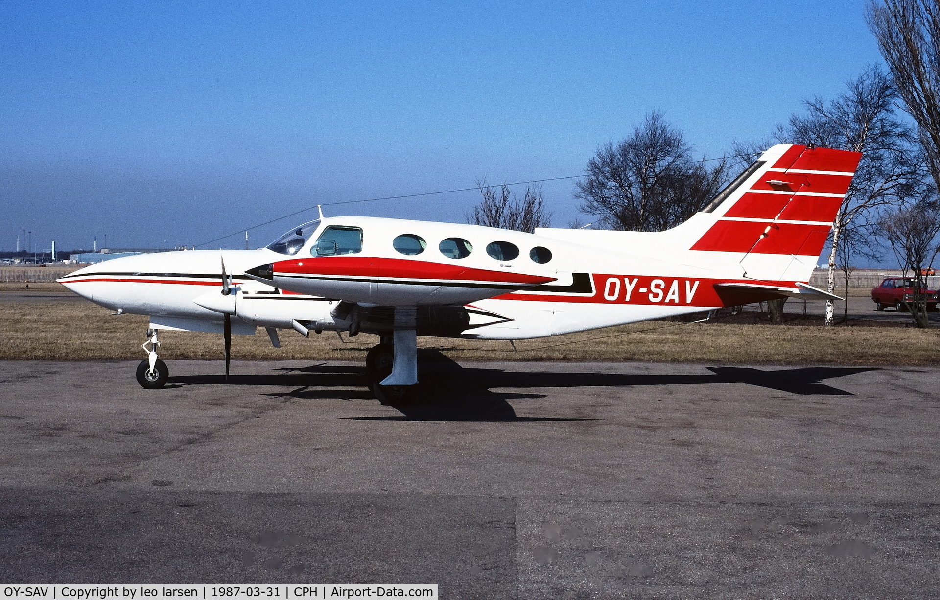 OY-SAV, 1971 Cessna 402B Businessliner C/N 402B0201, Copenhagen 31.3.1987