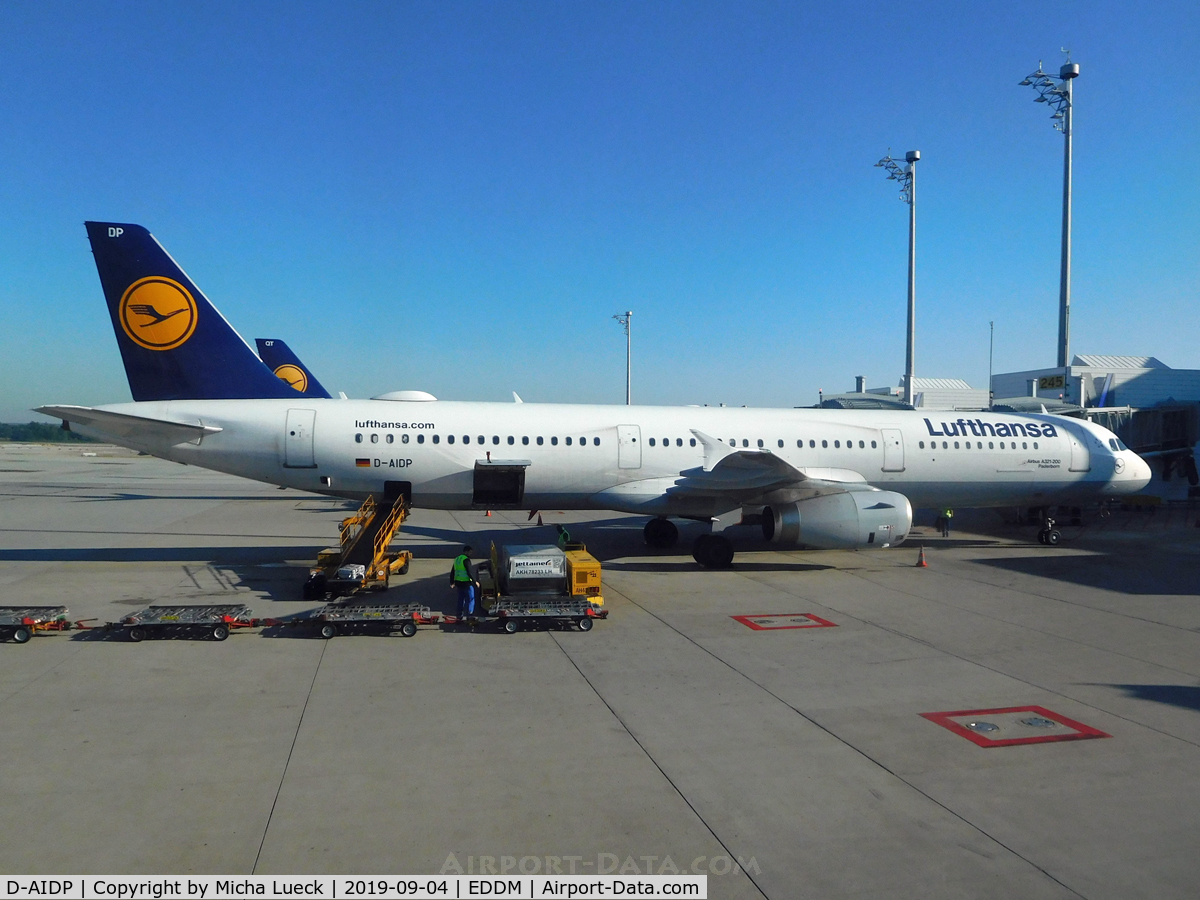 D-AIDP, 2012 Airbus A321-231 C/N 5049, At Munich