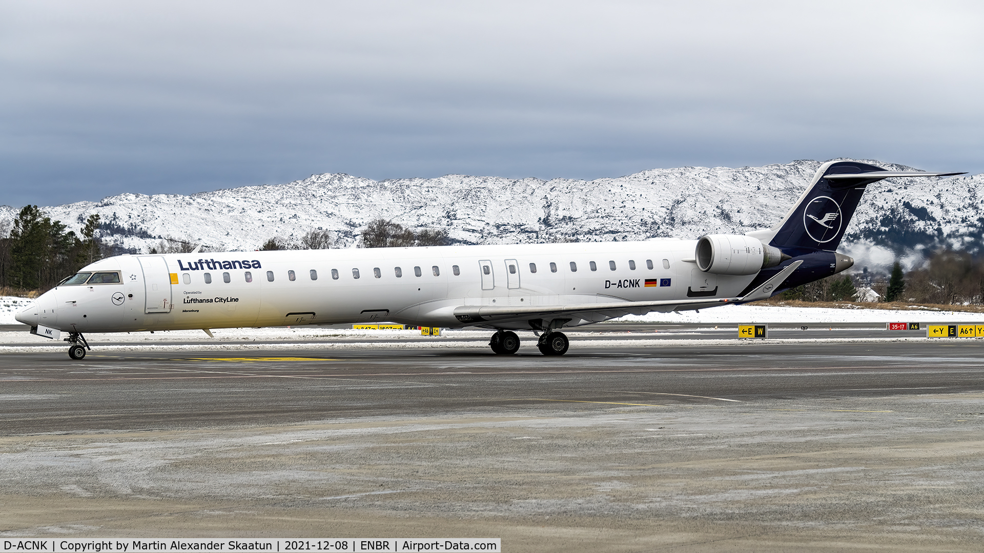 D-ACNK, 2010 Bombardier CRJ-900LR (CL-600-2D24) C/N 15251, Taxying to parking,