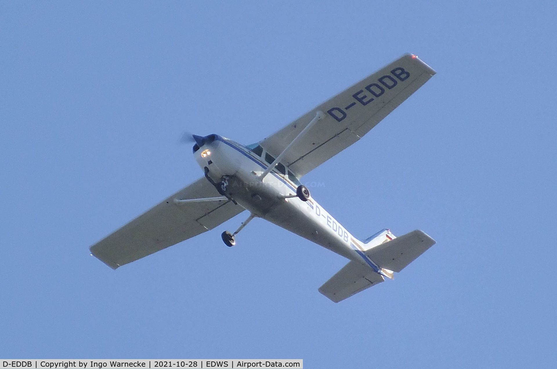 D-EDDB, Cessna 172P C/N 17274499, Cessna 172P Skyhawk II over Norden-Norddeich airfield