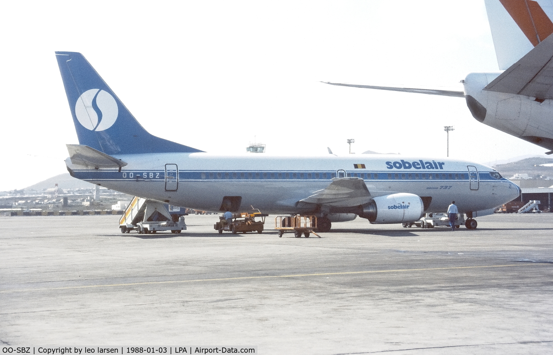 OO-SBZ, 1987 Boeing 737-329 C/N 23775, Las Palmas 3.1.1988