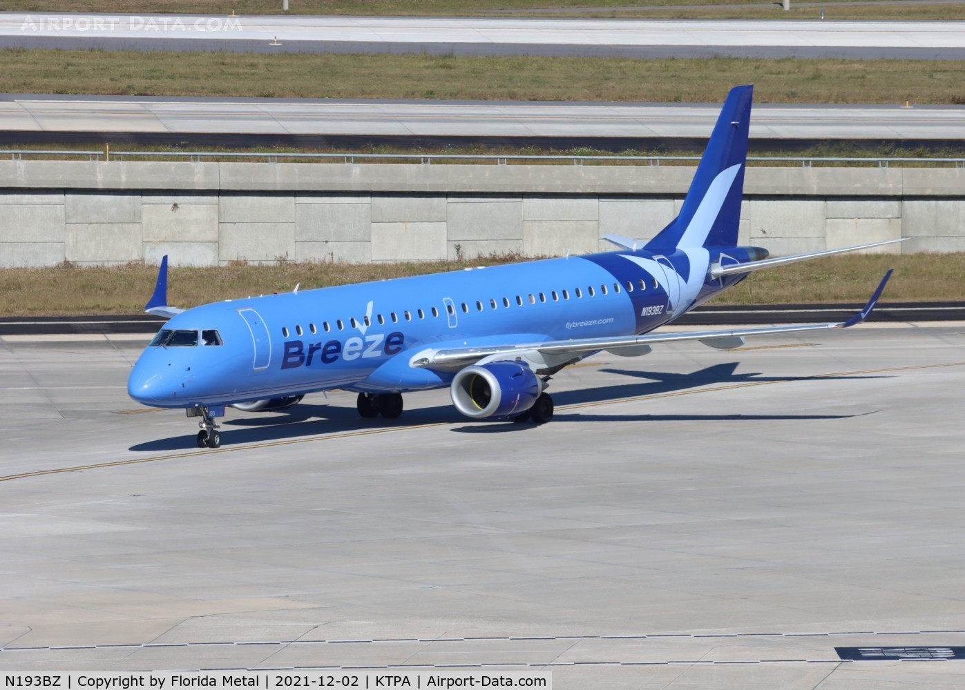 N193BZ, 2013 Embraer 195LR (ERJ-190-200LR) C/N 19000652, TPA spotting 2021