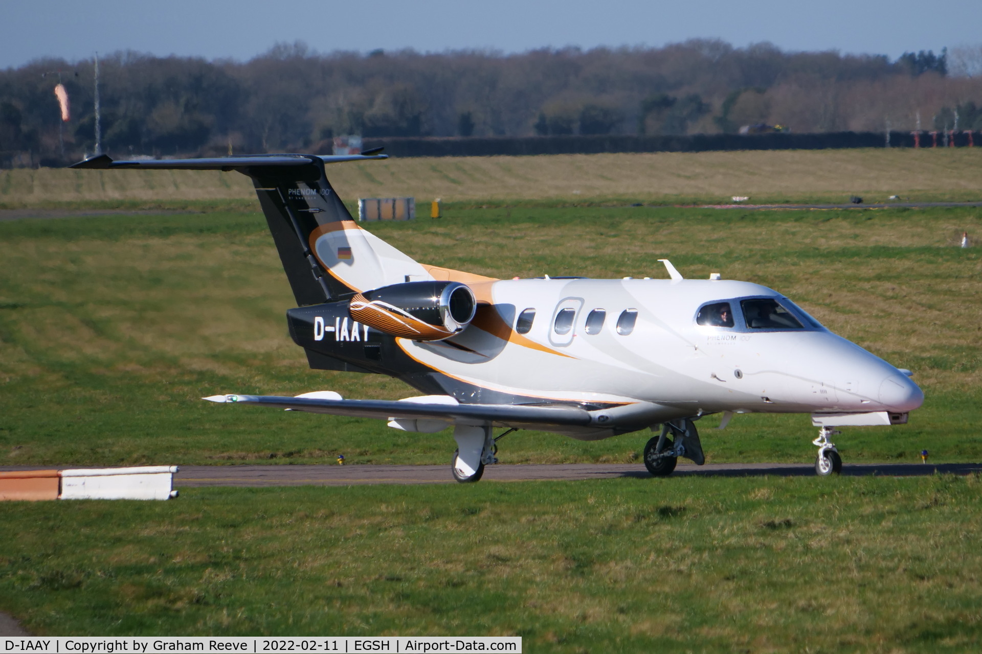 D-IAAY, 2011 Embraer EMB-500 Phenom 100 C/N 50000243, Departing from Norwich.