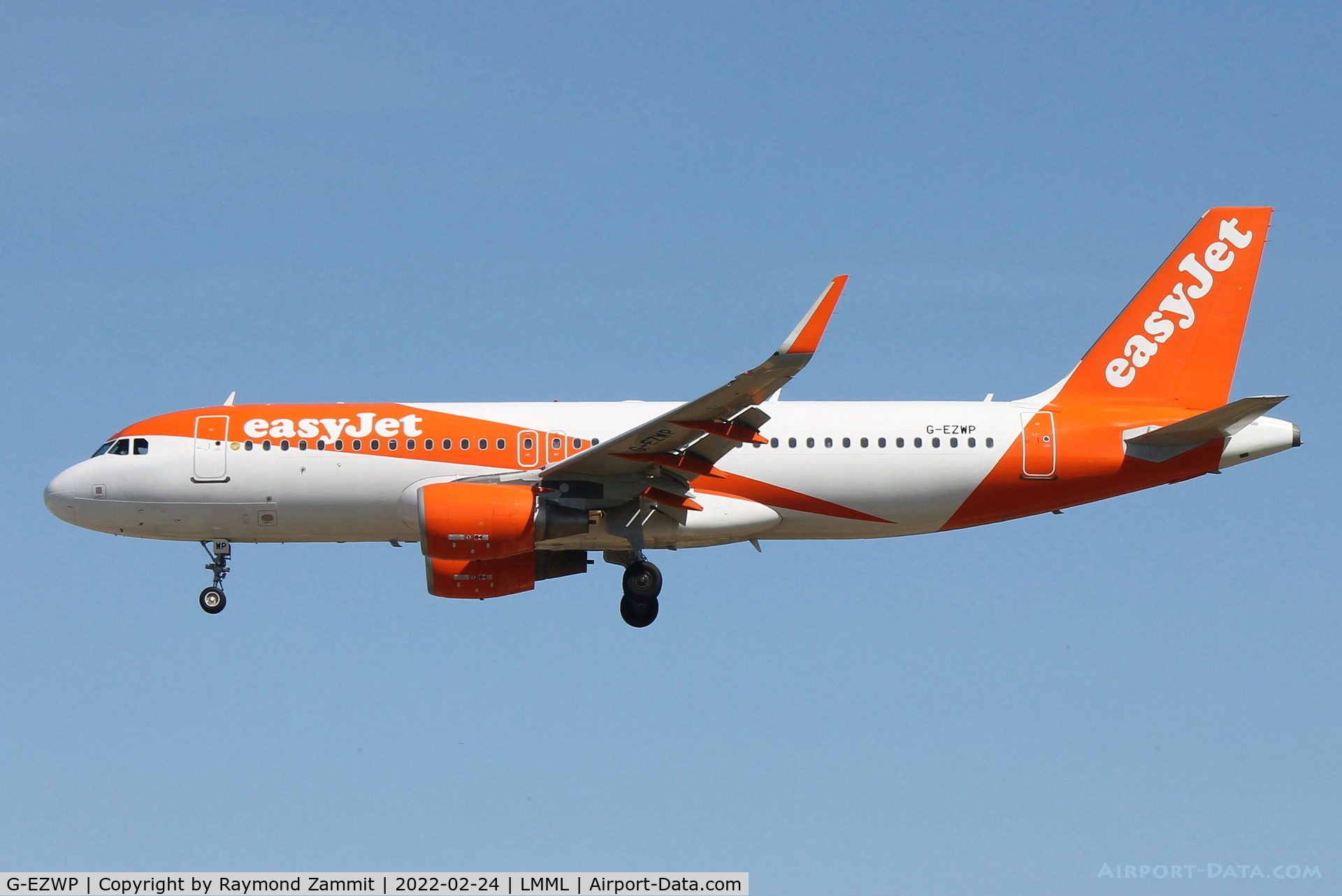 G-EZWP, 2013 Airbus A320-214 C/N 5927, A320 G-EZWP Easyjet