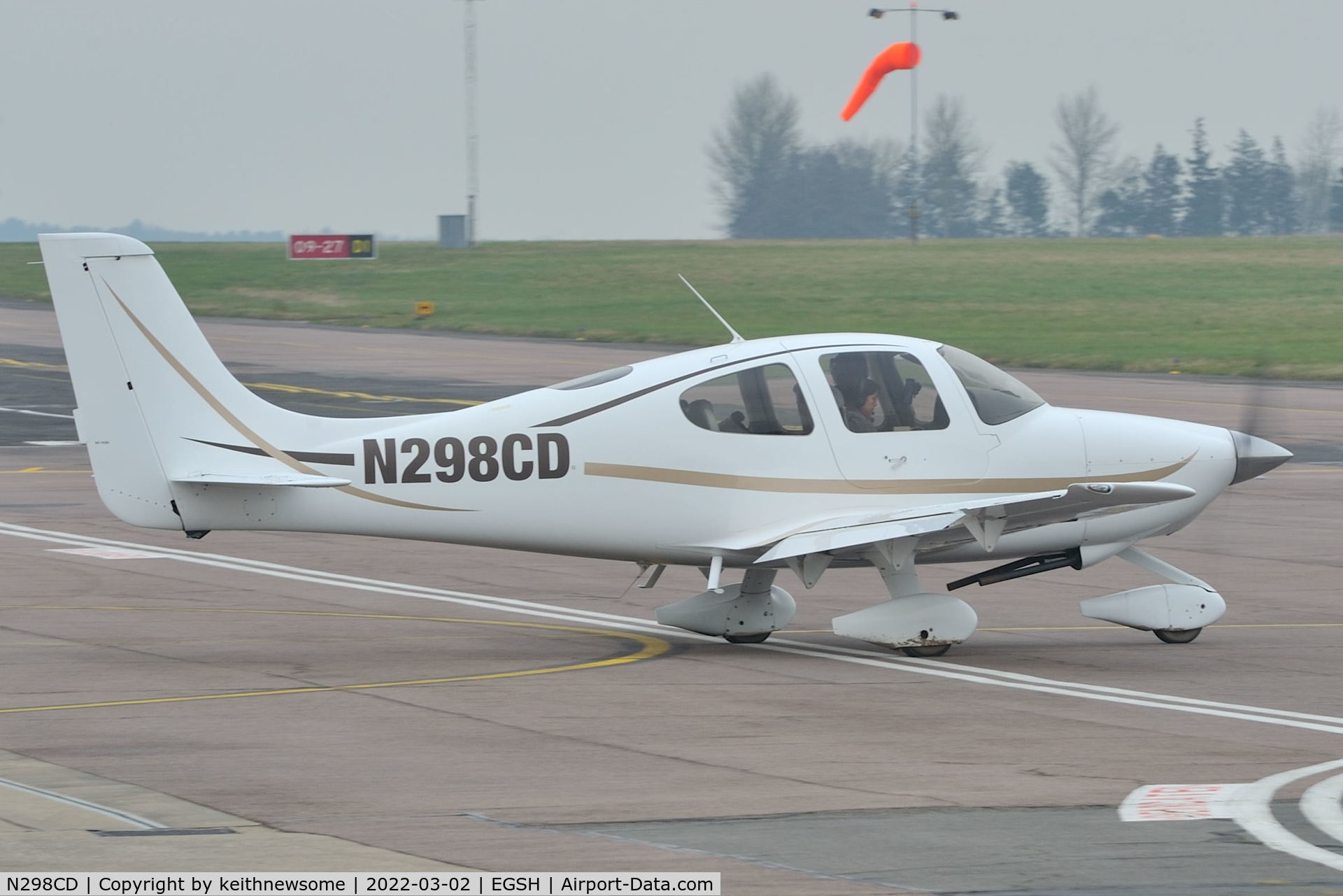 N298CD, 2002 Cirrus SR20 C/N 1175, Leaving Norwich for Germany.