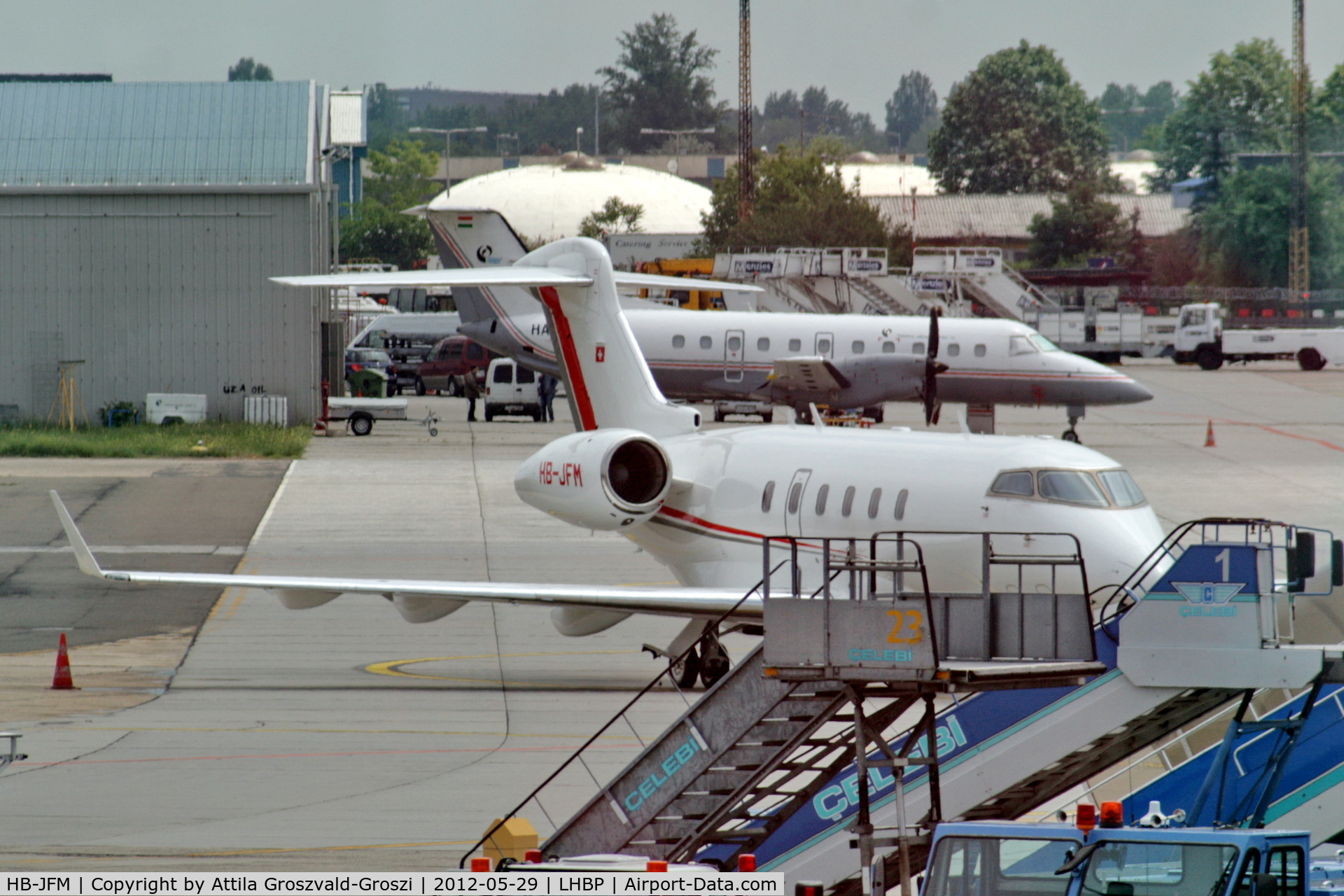 HB-JFM, 2004 Bombardier Challenger 300 (BD-100-1A10) C/N 20022, LHBP - Budapest Airport-Ferihegy I. Hungary