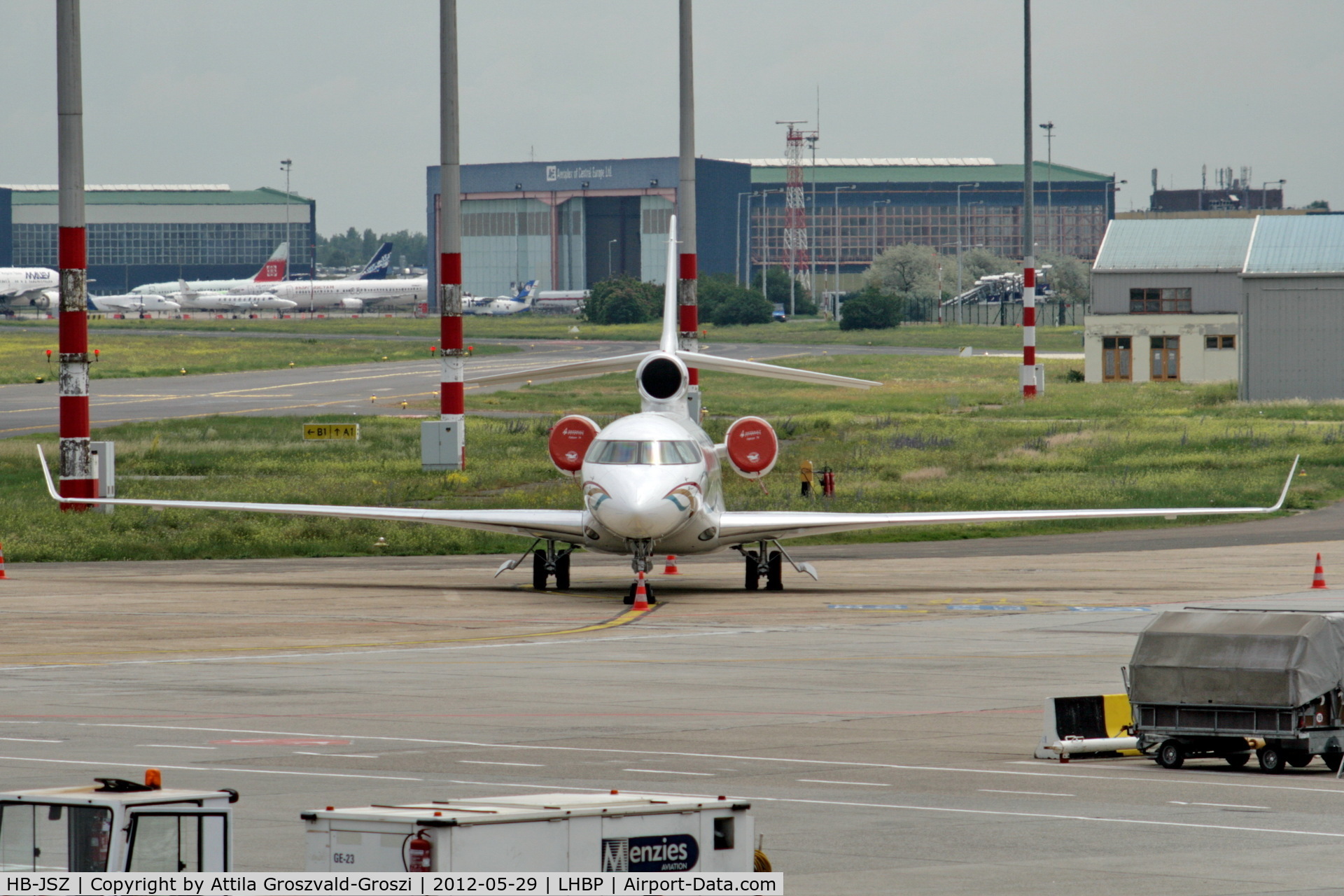 HB-JSZ, 2007 Dassault Falcon 7X C/N 004, LHBP - Budapest Airport-Ferihegy I. Hungary