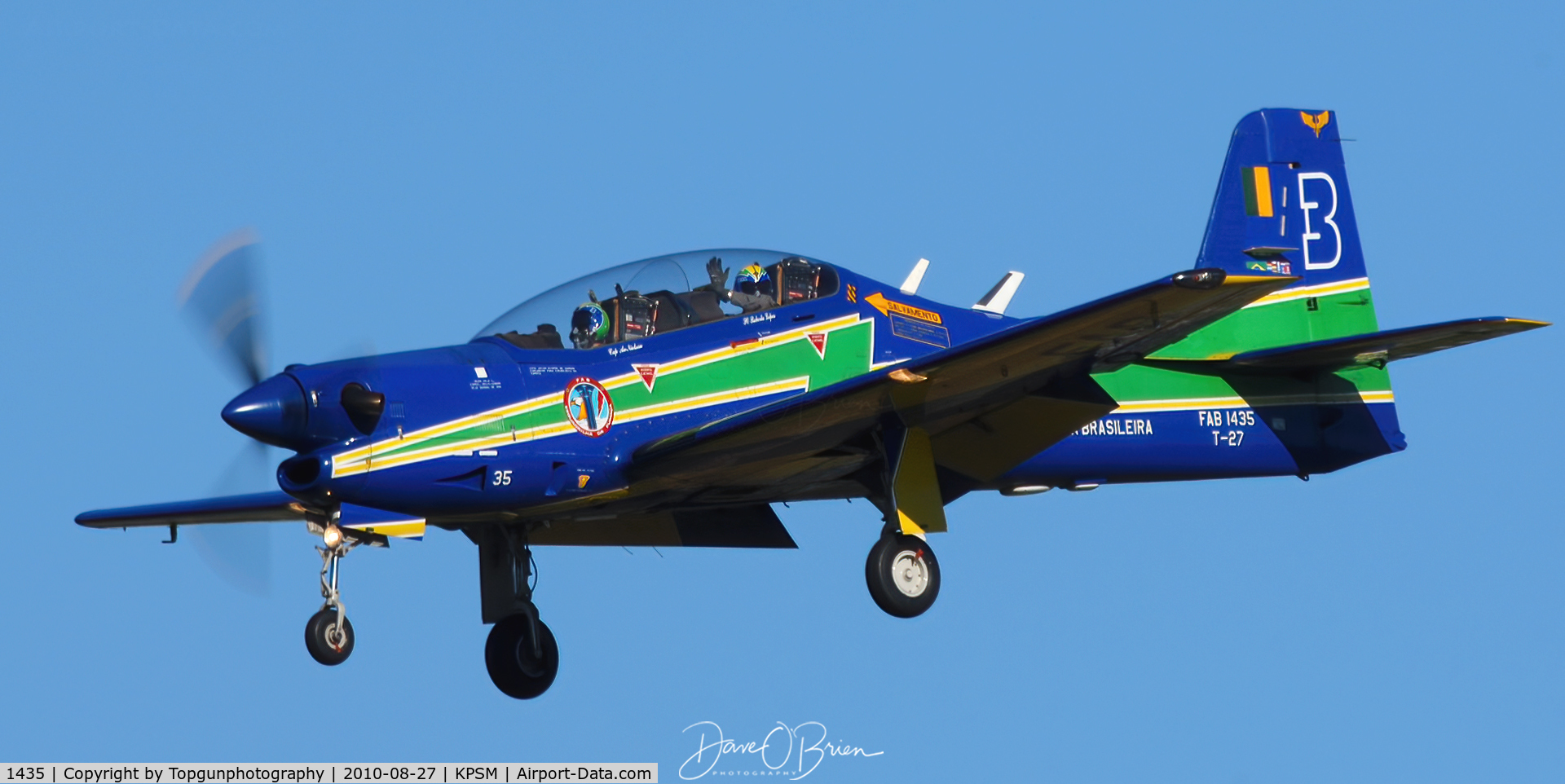 1435, Embraer T-27 Tucano (EMB-312) C/N 312395, landing RW34