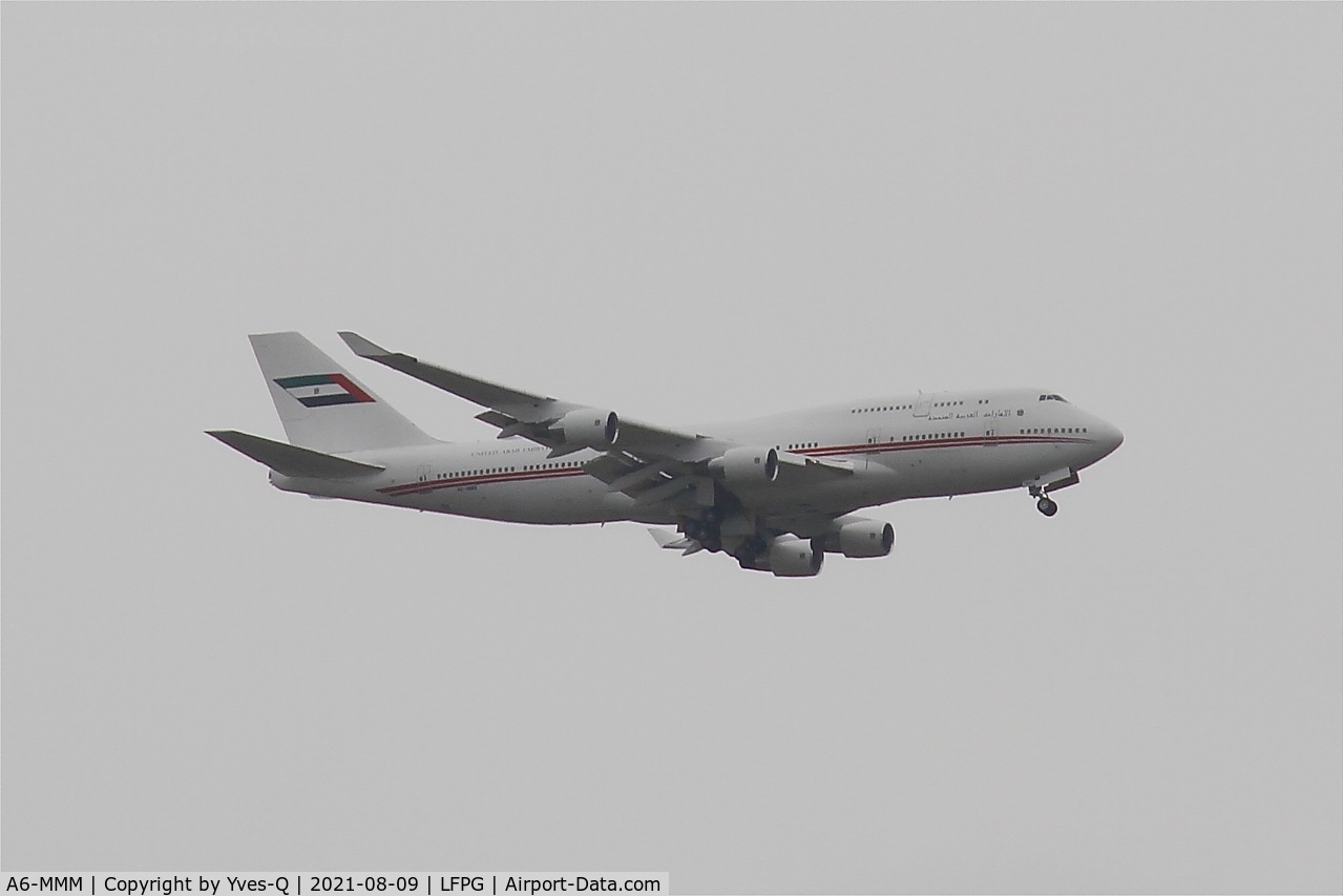 A6-MMM, 1998 Boeing 747-422 C/N 26906, Boeing 747-422, long approach rwy 21, Paris-Le Bourget airport (LFPB-LBG)