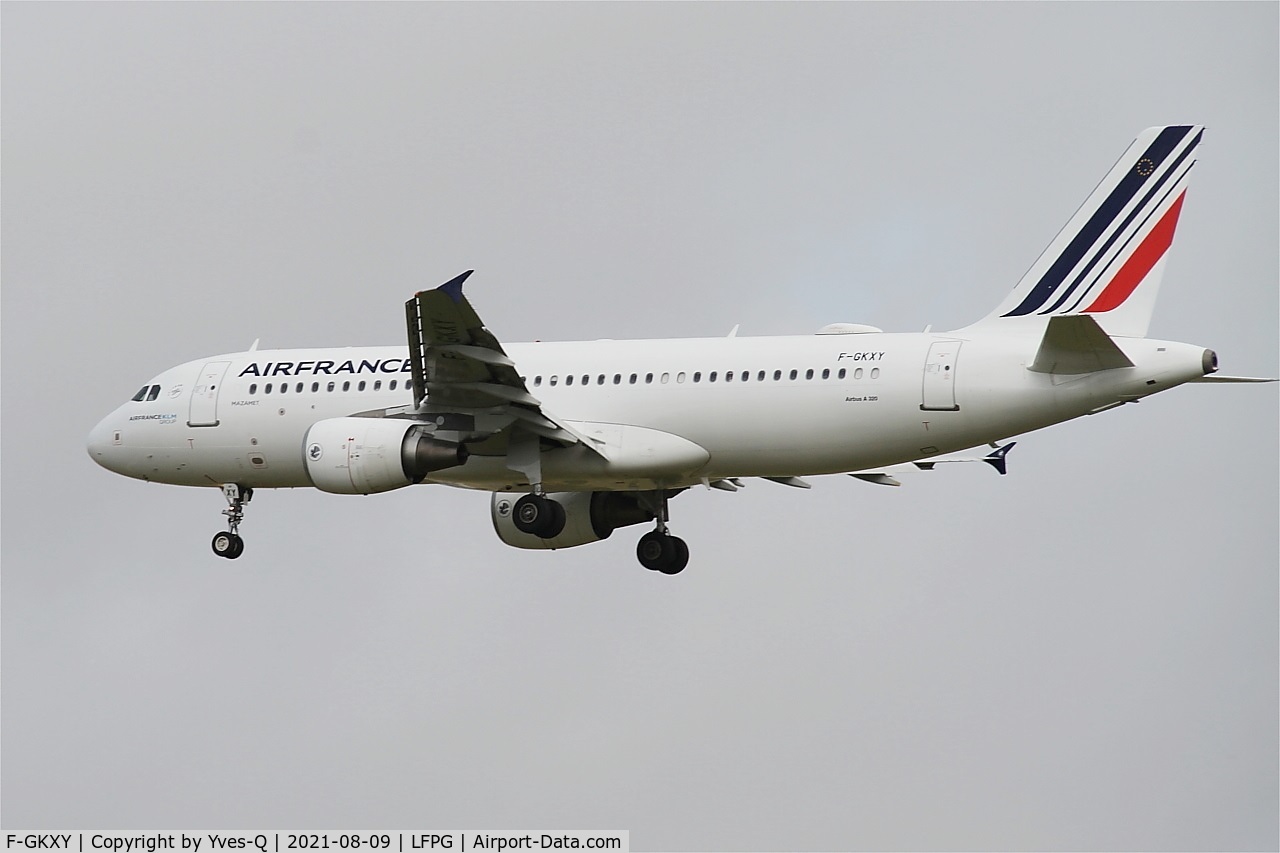 F-GKXY, 2009 Airbus A320-214 C/N 4105, Airbus A320-214, On final rwy 26L, Roissy Charles De Gaulle airport (LFPG-CDG)