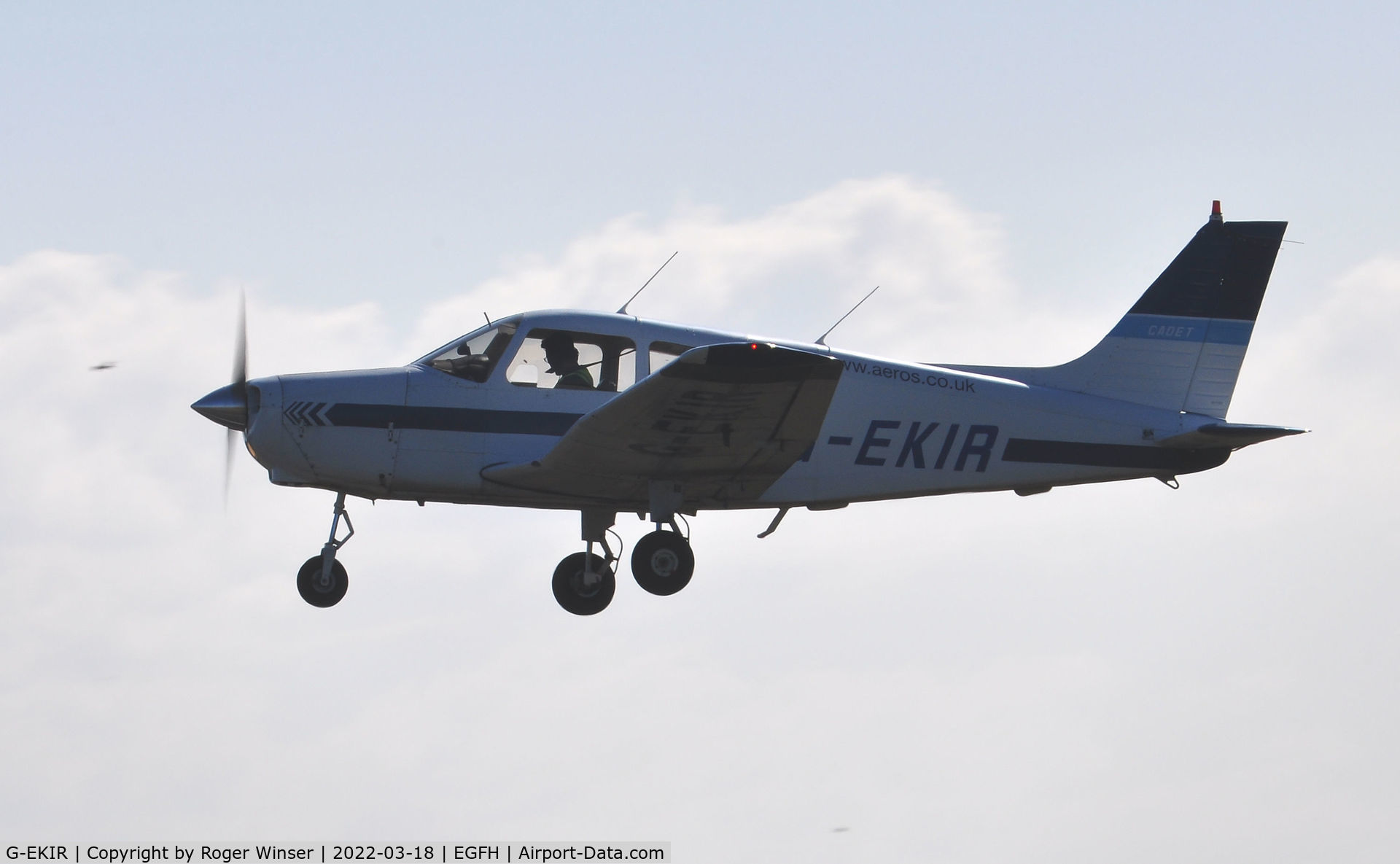 G-EKIR, 1989 Piper PA-28-161 Cadet C/N 28-41157, Visiting Cadet departing Runway 10.
