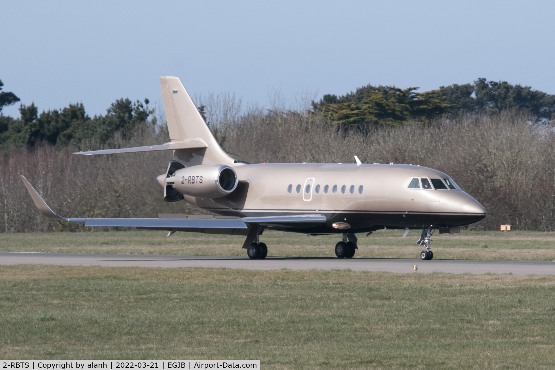 2-RBTS, 2008 Dassault Falcon 2000EX EASy C/N 148, Landing back at Guernsey after a local test flight