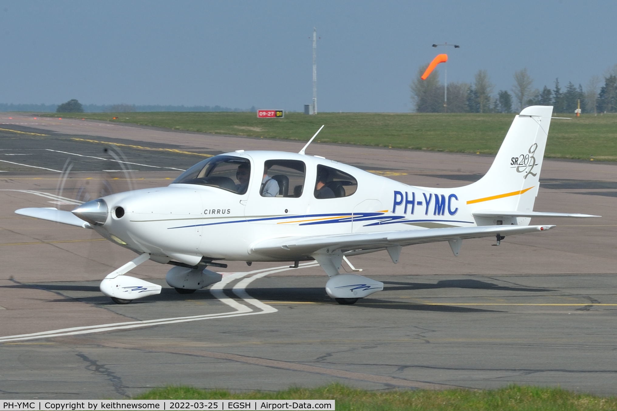 PH-YMC, 2005 Cirrus SR20 G2 C/N 1539, Arriving at Norwich from Rotterdam.