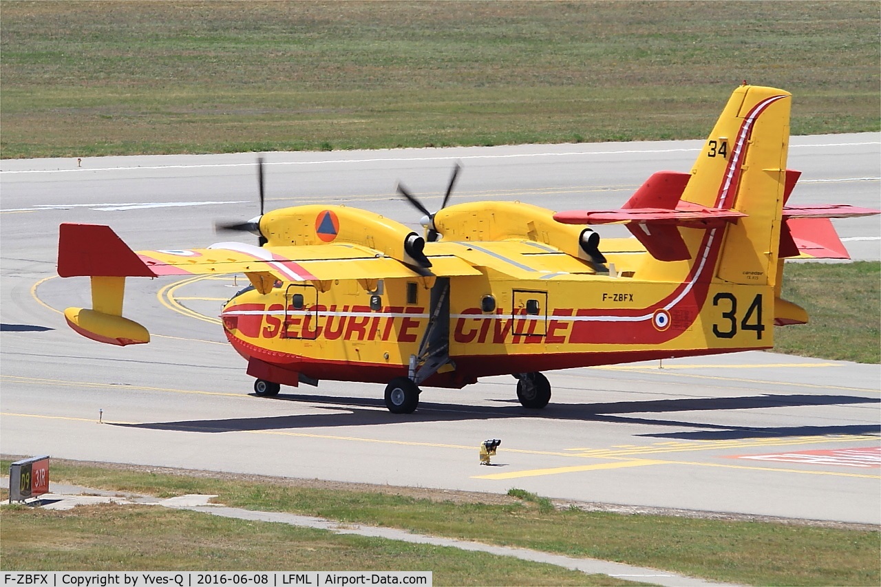 F-ZBFX, Canadair CL-215-6B11 CL-415 C/N 2007, Canadair CL-415, LIning up rwy 31R, Marseille-Provence Airport (LFML-MRS)