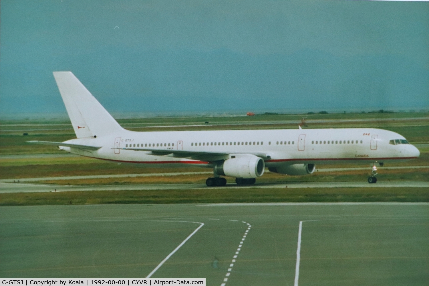 C-GTSJ, 1990 Boeing 757-236 C/N 24772, Lease from Nation Air, Flying for Transat.