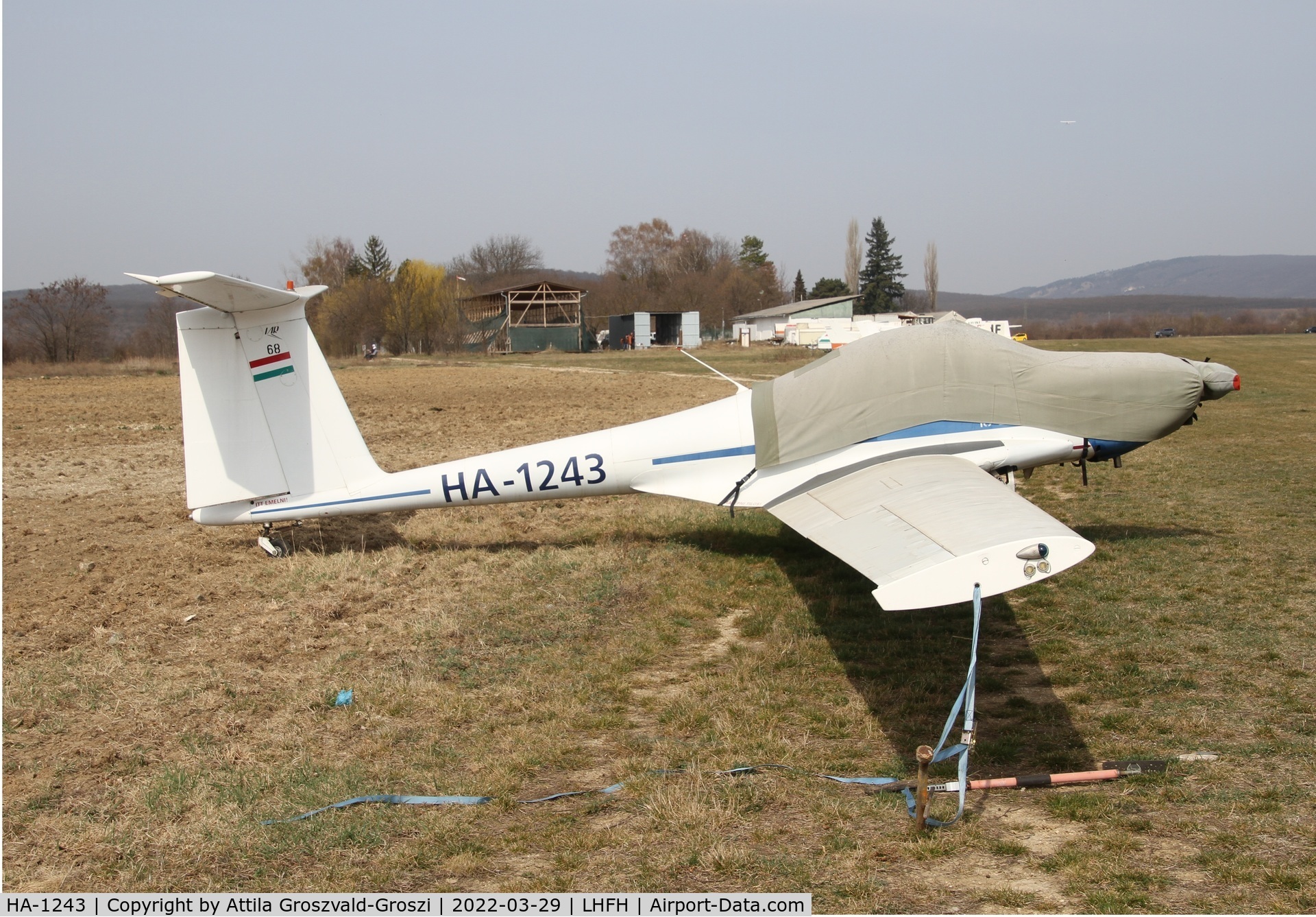 HA-1243, ICA-Brasov IS-28M2/G C/N 68, LHFH - Farkashegy Airport, Budakeszi, Hungary