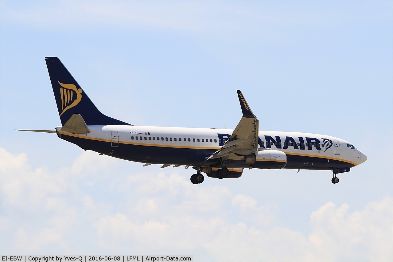 EI-EBW, 2009 Boeing 737-8AS C/N 35010, Boeing 737-8AS, On final rwy 31R, Marseille-Provence Airport (LFML-MRS)