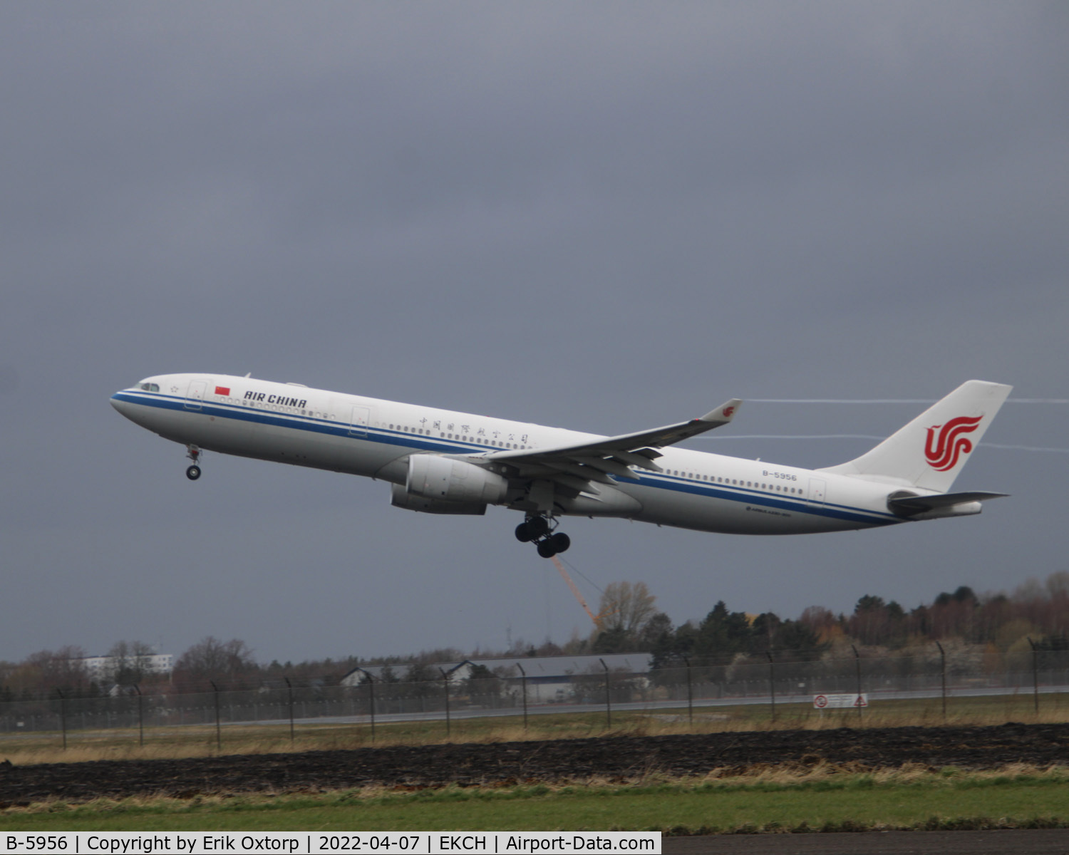 B-5956, 2014 Airbus A330-343X C/N 1563, B-5966 take off rw 22R