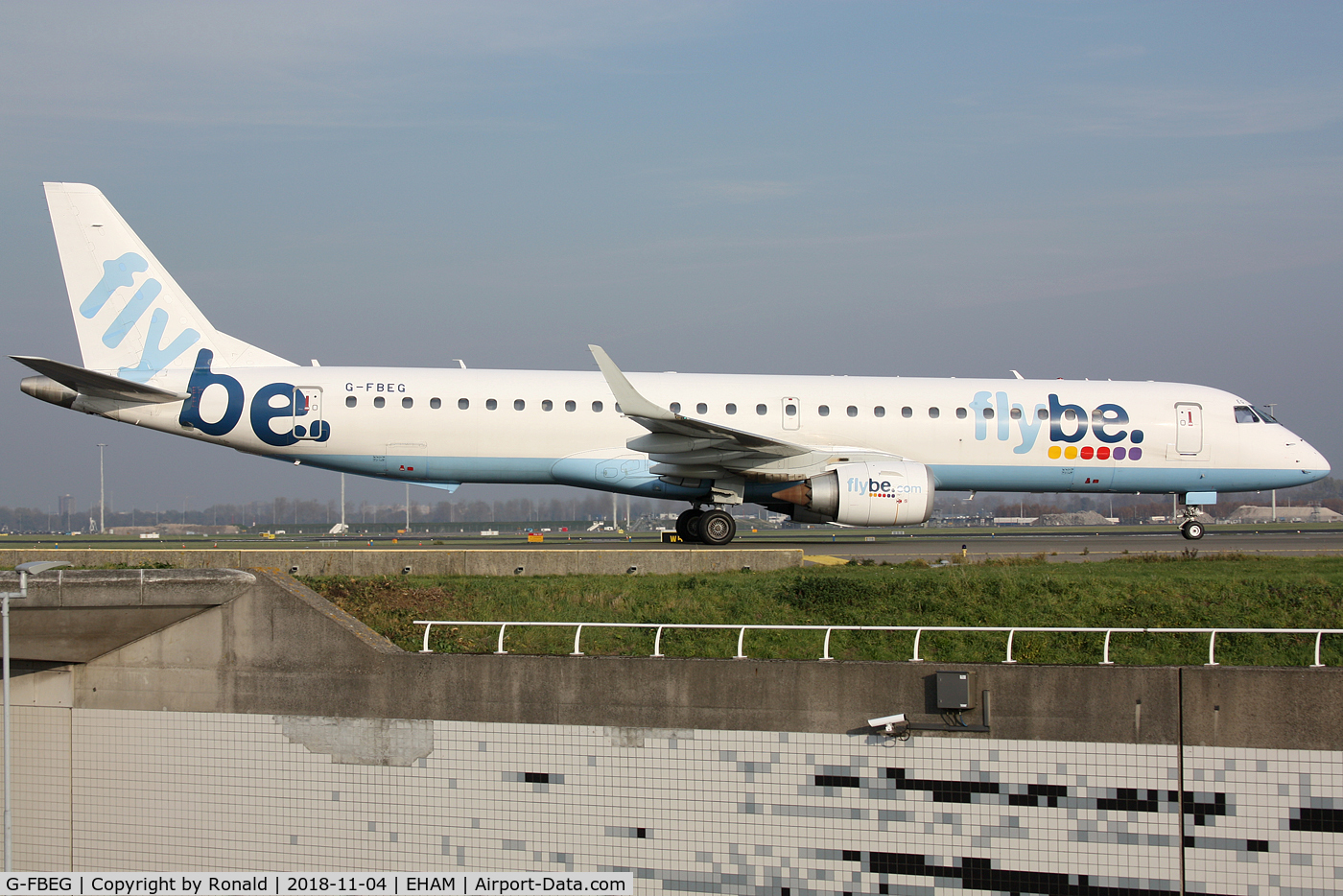 G-FBEG, 2007 Embraer 195LR (ERJ-190-200LR) C/N 19000120, at spl