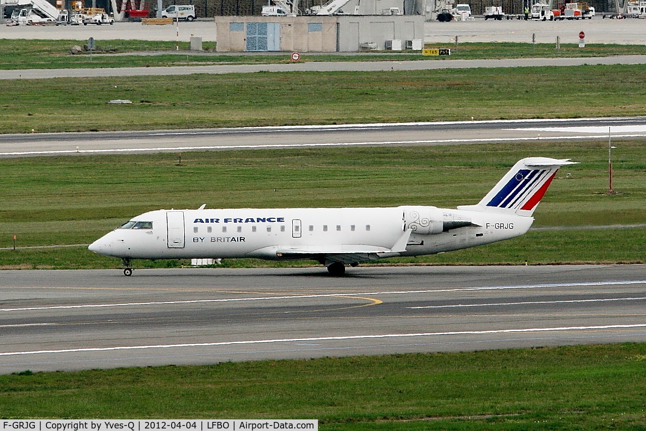 F-GRJG, 1996 Canadair CRJ-100ER (CL-600-2B19) C/N 7143, Canadair CRJ-100ER, Taxiing, Toulouse-Blagnac airport (LFBO-TLS)