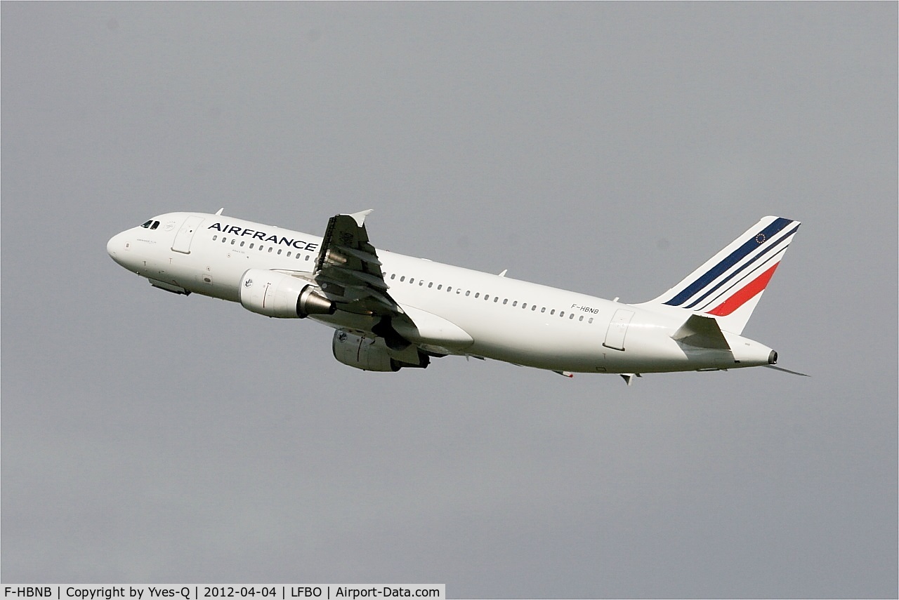 F-HBNB, 2010 Airbus A320-214 C/N 4402, Airbus A320-214, Take off Rwy 32L, Toulouse Blagnac Airport (LFBO-TLS)