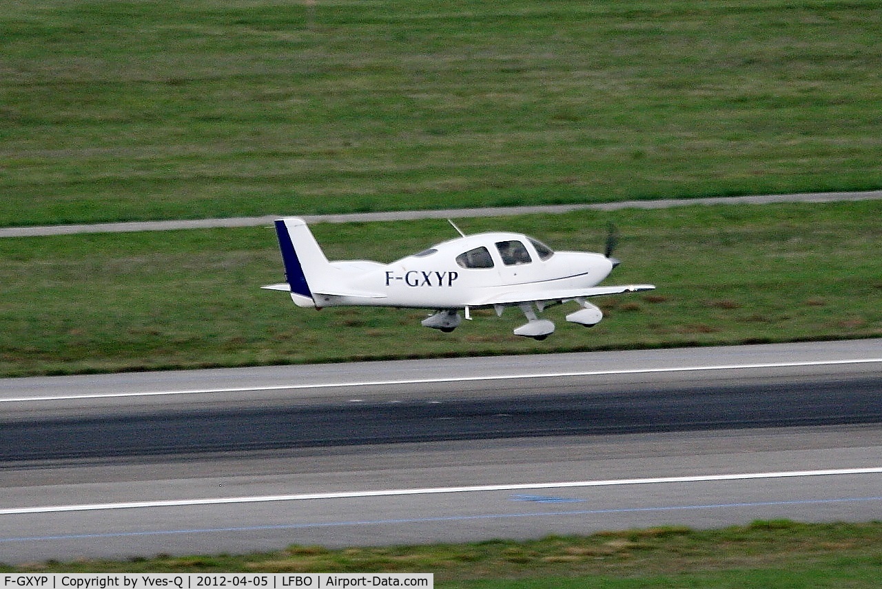 F-GXYP, 2005 Cirrus SR20 C/N 1489, Cirrus SR20, Landing rwy 14L, Toulouse Blagnac Airport (LFBO-TLS)