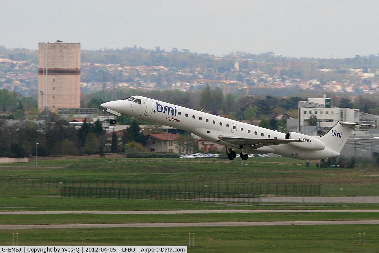 G-EMBJ, 1999 Embraer ERJ-145EU (EMB-145EU) C/N 145134, Embraer ERJ-145EU, Take off rwy 32L, Toulouse Blagnac Airport (LFBO-TLS)