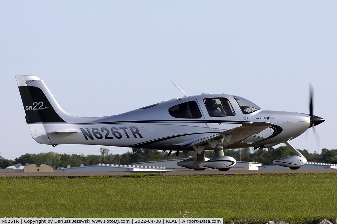 N626TR, 2005 Cirrus SR22 C/N 1730, Cirrus SR22  C/N 2242, N626TR