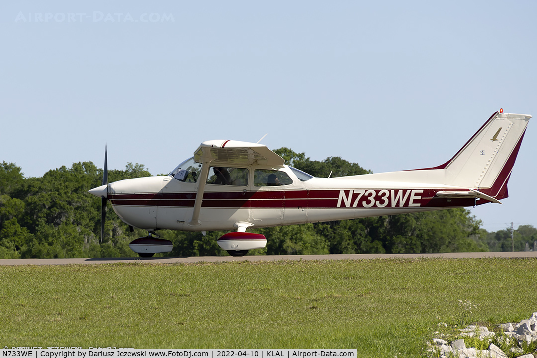 N733WE, 1977 Cessna 172N C/N 17268600, Cessna 172N Skyhawk  C/N 17268600, N733WE