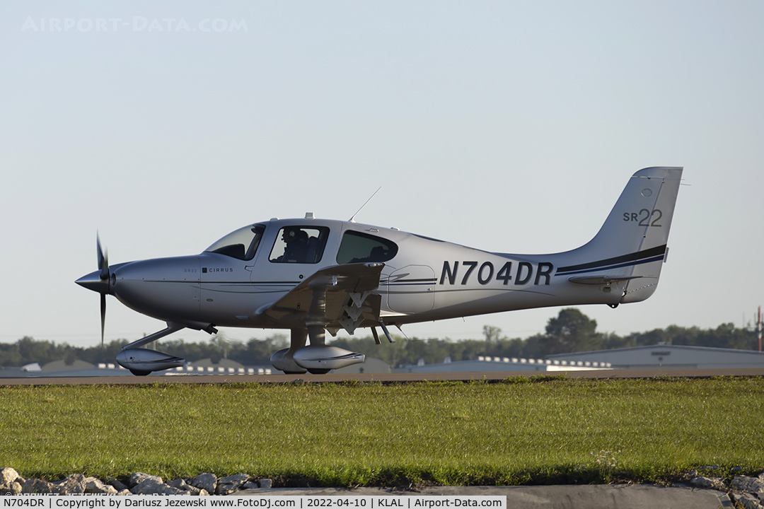 N704DR, 1976 Cessna 150M C/N 15078533, Cirrus SR22  C/N 3786, N704DR
