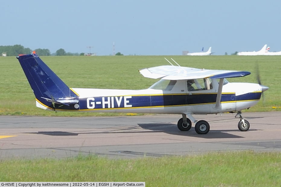 G-HIVE, 1975 Reims F150M C/N 1186, Leaving Norwich.
