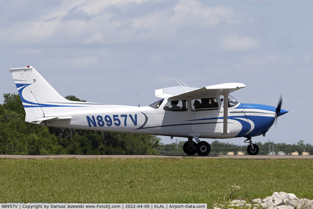 N8957V, 1974 Cessna 172M C/N 17264313, Cessna 172M Skyhawk  C/N 17264313, N8957V